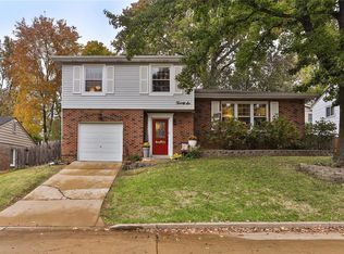 26 Heatherbrook Ln, Saint Louis, MO