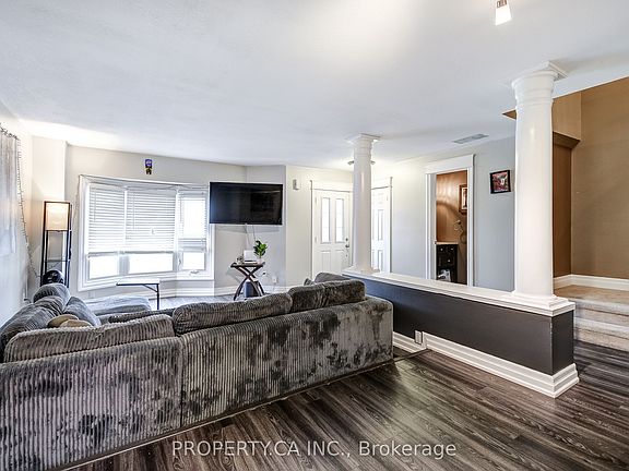 5th image of 3 Waterford Cres