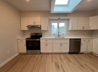 6 Trask St FLOOR 2, Danvers, MA 01923