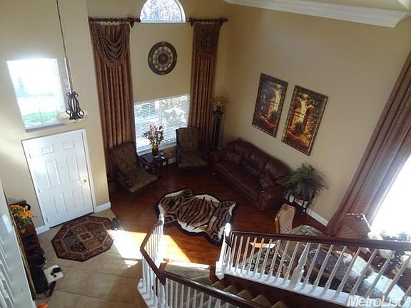 4th image of 3511 Ahart Way