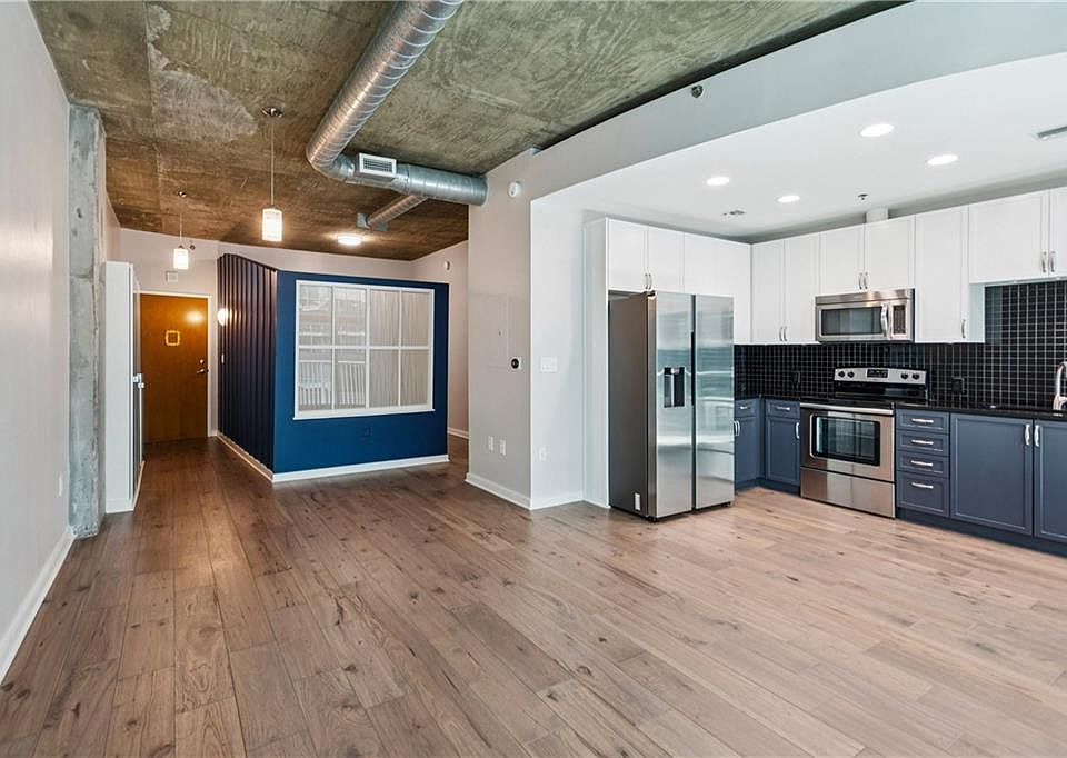 1st image of 923 Peachtree St NE Unit 1523