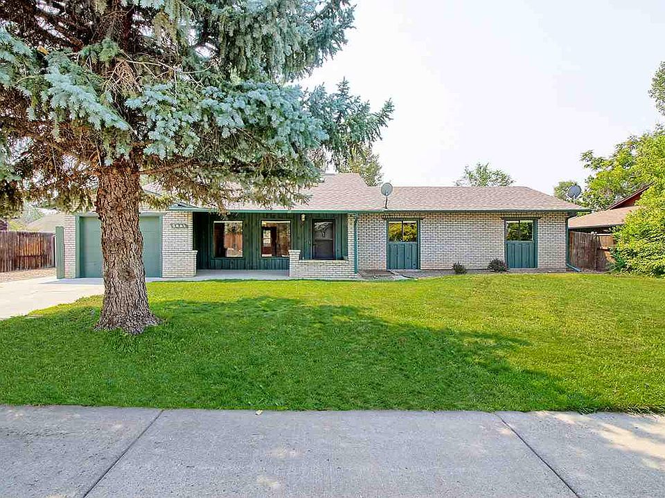 1st image of 2441 Applewood Pl