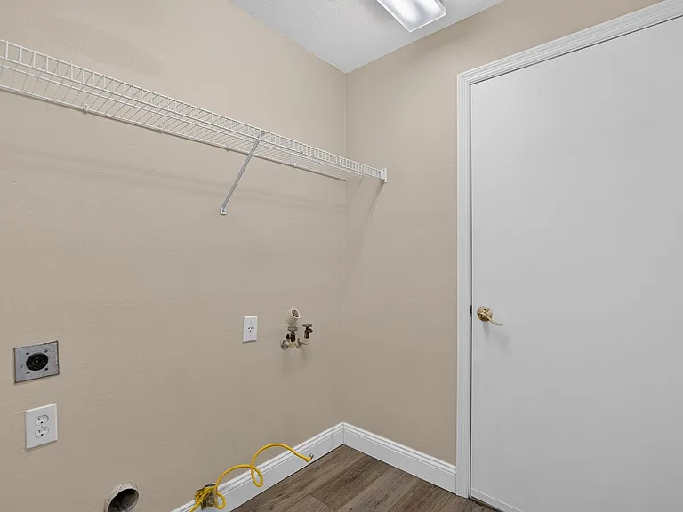 5605 Hawklake Rd — Photo 17