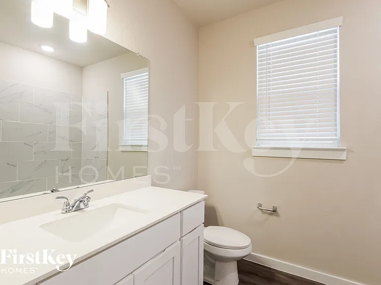 446 S Centro Cir — Photo 16