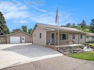 1440 Coutant St, Flushing, MI 48433