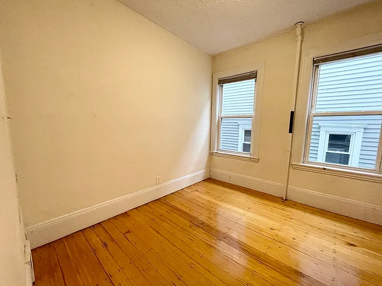 17 Sachem St #2A — Photo 5