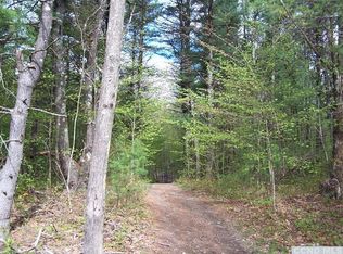 1039 Alcove Rd, Hannacroix, NY 12087