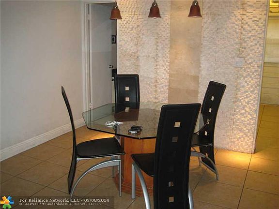 4th image of 9455 Bay Harbor Ter APT 6S