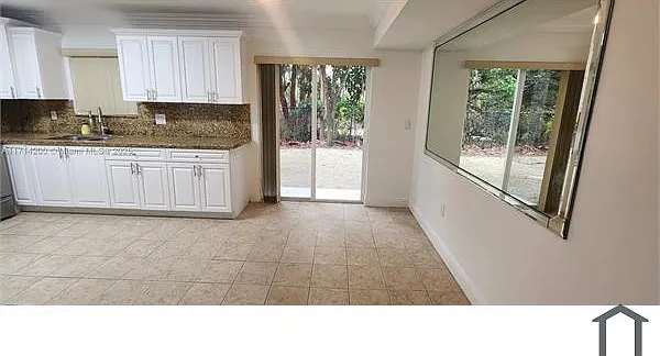 1250 SE 31st Ct #101 — Photo 9