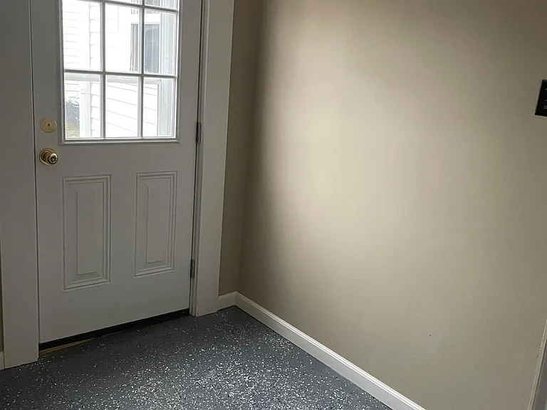 626 N Main St — Photo 16