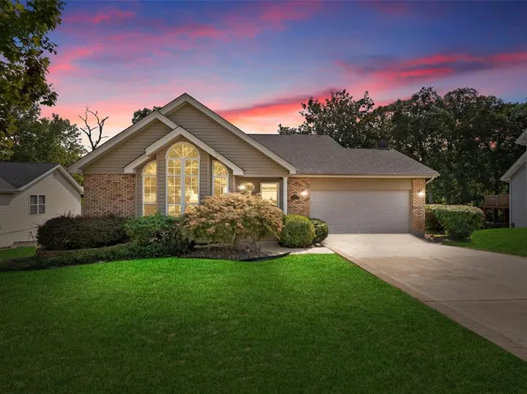 248 Birmingham Dr, O'Fallon, MO 63366