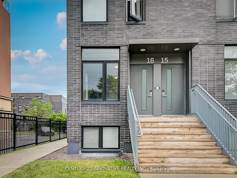 1720 Simcoe St N #16 — Photo 14