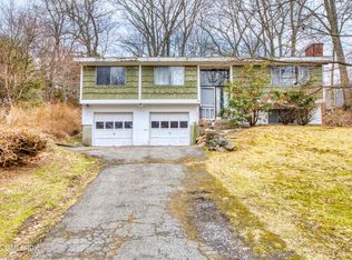 120 Florence Rd, Riverside, CT 06878