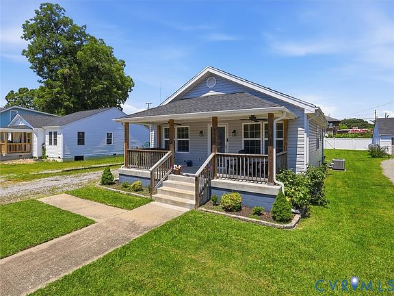 2nd image of 3511 Virginia St