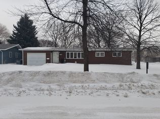 538 Birch Ln, Moorhead, MN 56560