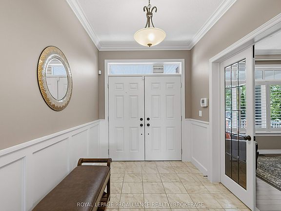 3rd image of 633 Fieldstone Dr