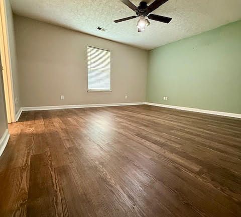 3rd image of 516 Dabney Dr
