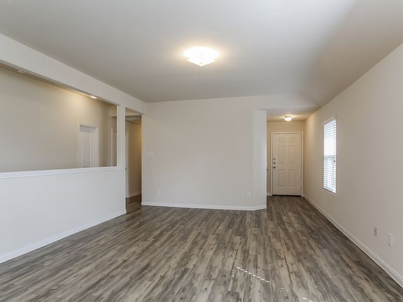 3rd image of 24315 Bella Carolina Ct