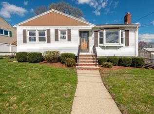 14 Rumford Park Ave, Woburn, MA 01801