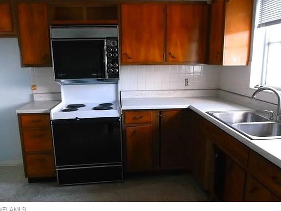 3rd image of 278 Lakeview Dr