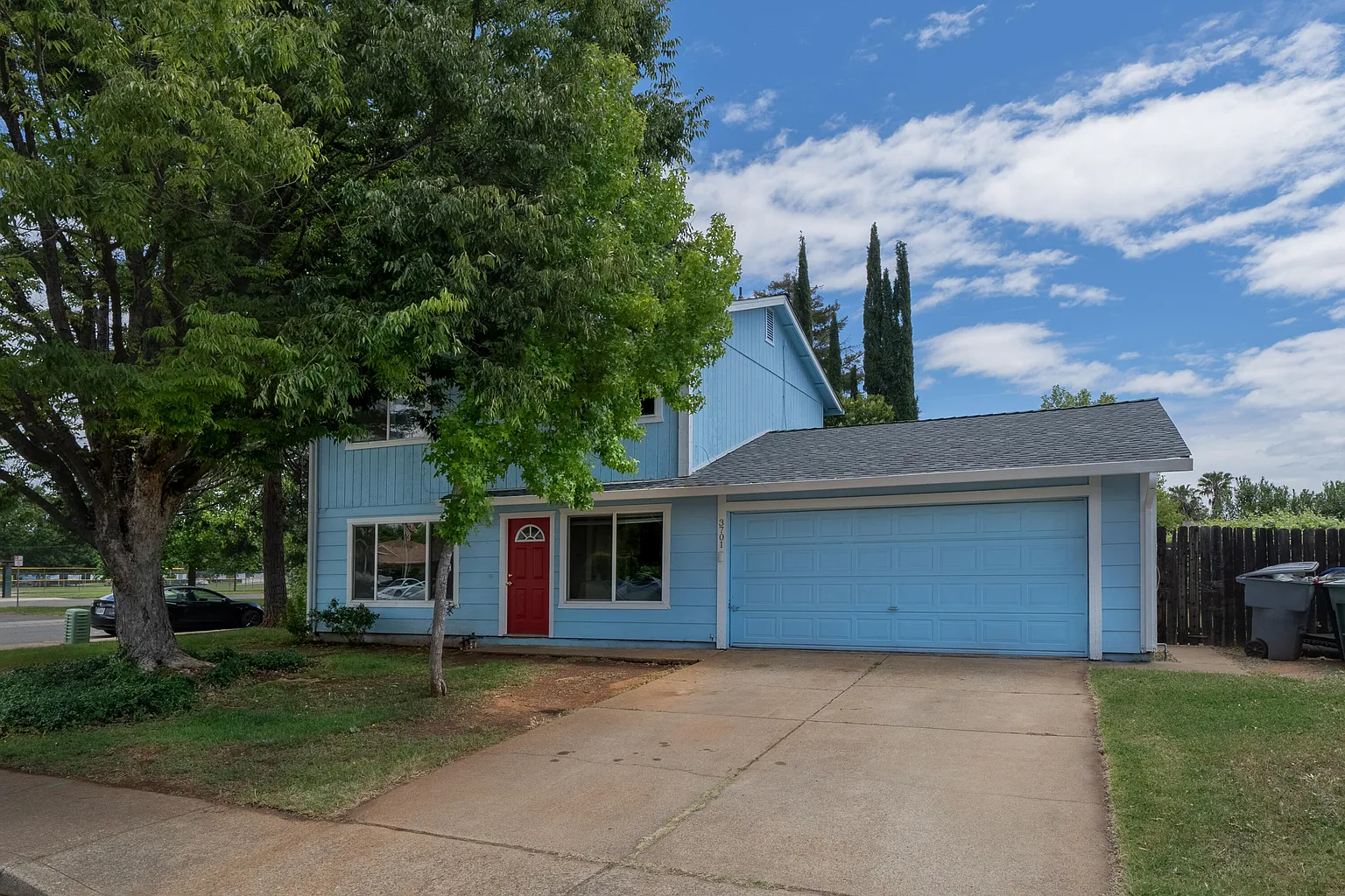3701 Pegasus St photo 1