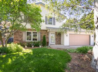 W252S6550 Verta Vista Ct, Waukesha, WI 53189