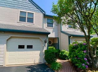 40 Crystal Brook Way UNIT B, Marlborough, MA 01752