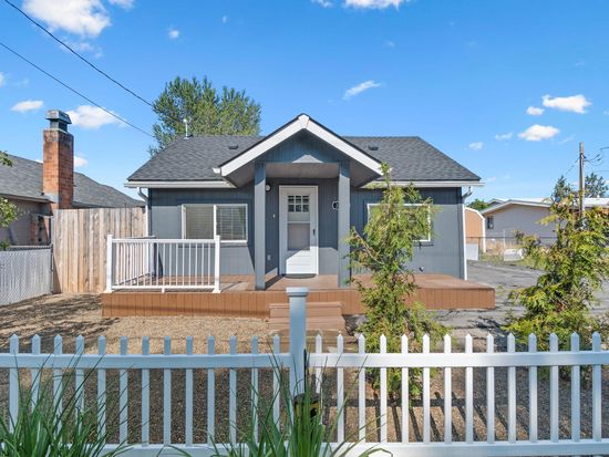 3634 Flint St, Klamath Falls, OR 97601