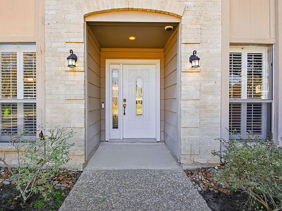 4th image of 3607 El James Dr