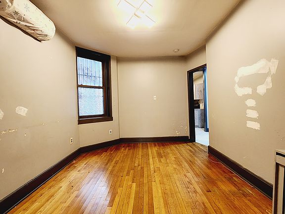 5th image of 68 Clifton Pl #2B