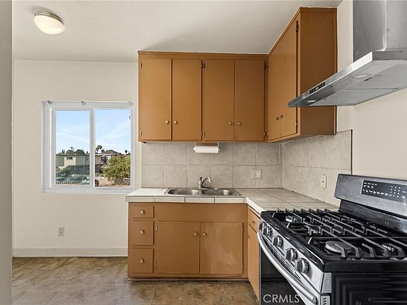 5th image of 3823 Wisconsin St APT 8