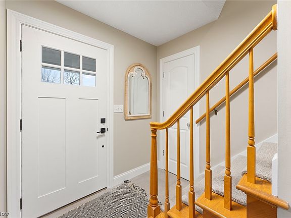 4th image of 3411 Heritage Ct S