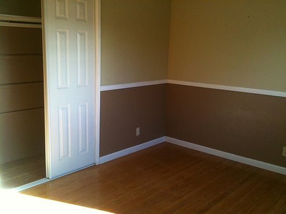 5th image of 2700 Orchid St