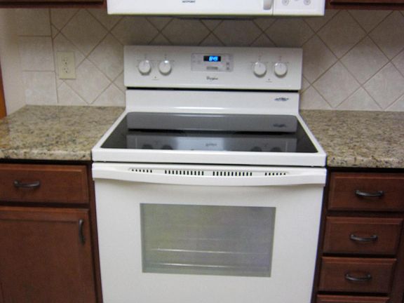 Smooth top/self clean Range & Microwave Oven