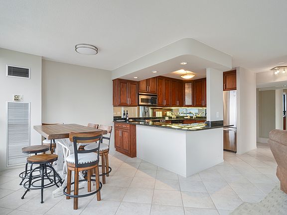 4th image of 405 N Wabash Ave Unit 4604