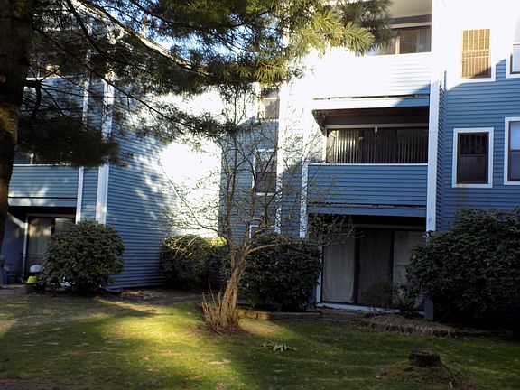 3rd image of 2 Marc Dr APT 2B6