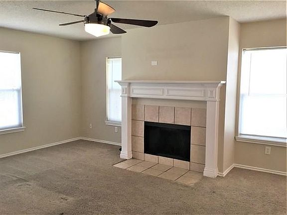 4th image of 701 Gibson St