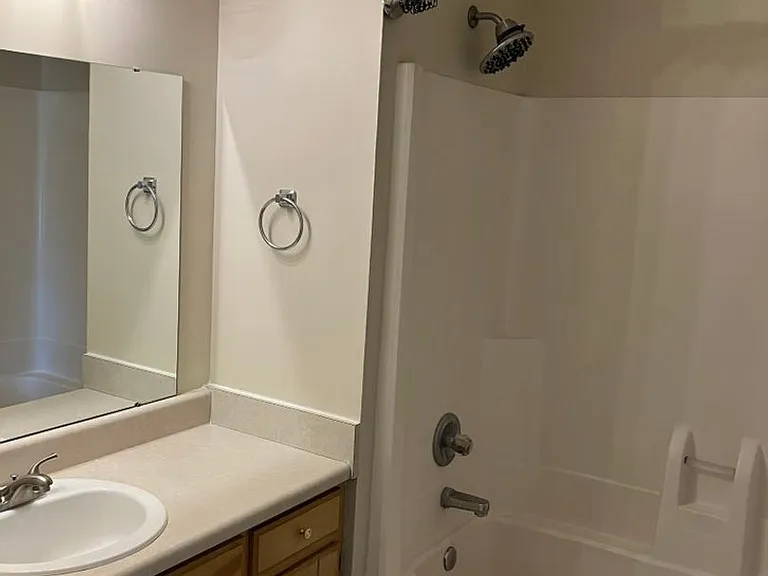 308 Vernon Traylor Dr — Photo 11