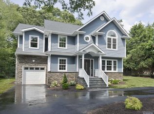 1085 Linwood Ave, Ridgewood, NJ 07450