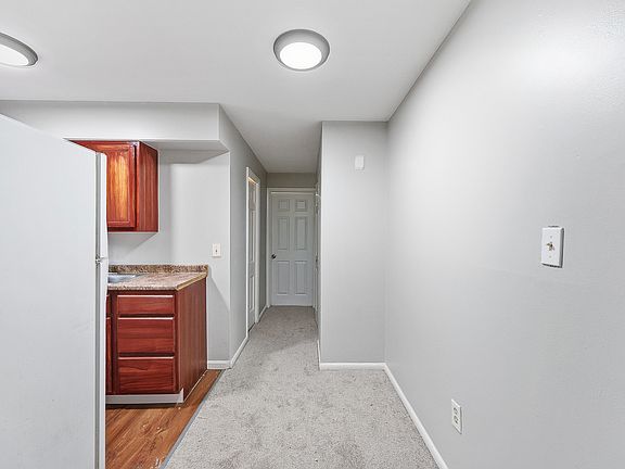 3rd image of 6320 Beechmont Ave #1