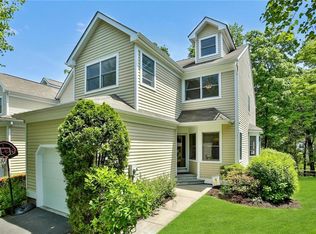 705 Pheasant Woods Rd, Briarcliff Manor, NY 10510