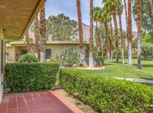 2440 S Oak Crest Dr, Palm Springs, CA 92264