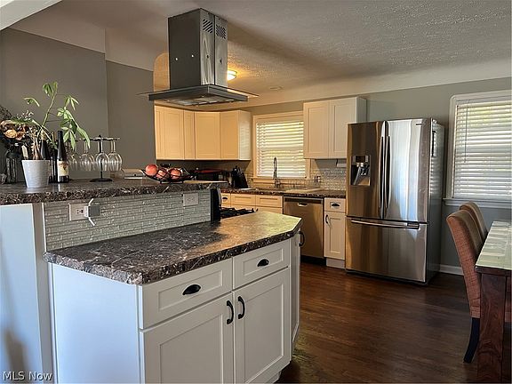 5th image of 3282 Royalton Rd