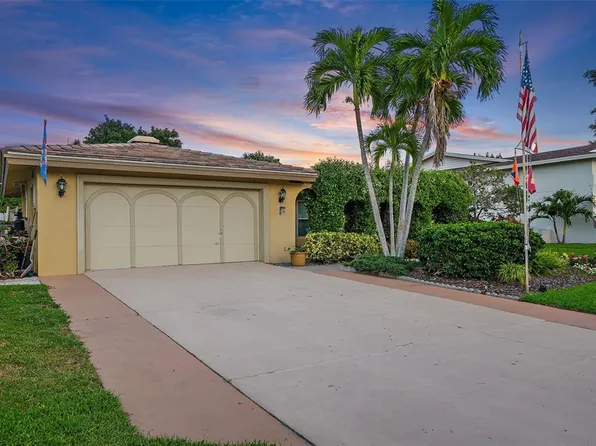 809 3rd Ave S, Tierra Verde, FL 33715