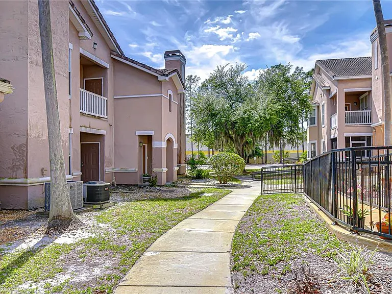 17942 Villa Creek Dr #17942 — Photo 51