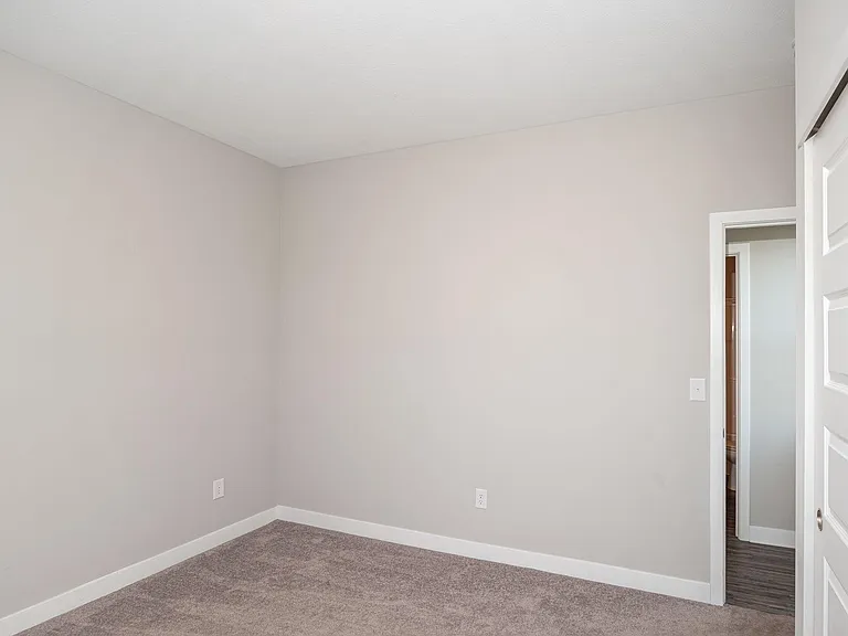 2519 Dixon Creek Dr — Photo 20