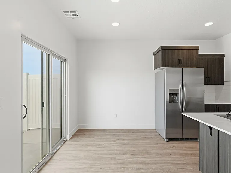 5690 S Weehawken Ln — Photo 10
