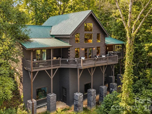 240 Fortner Ave, Bryson City, NC 28713