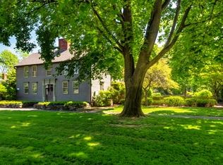4 West St, Hadley, MA 01035