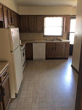 3rd image of 1522 Delaware Ave Unit 2